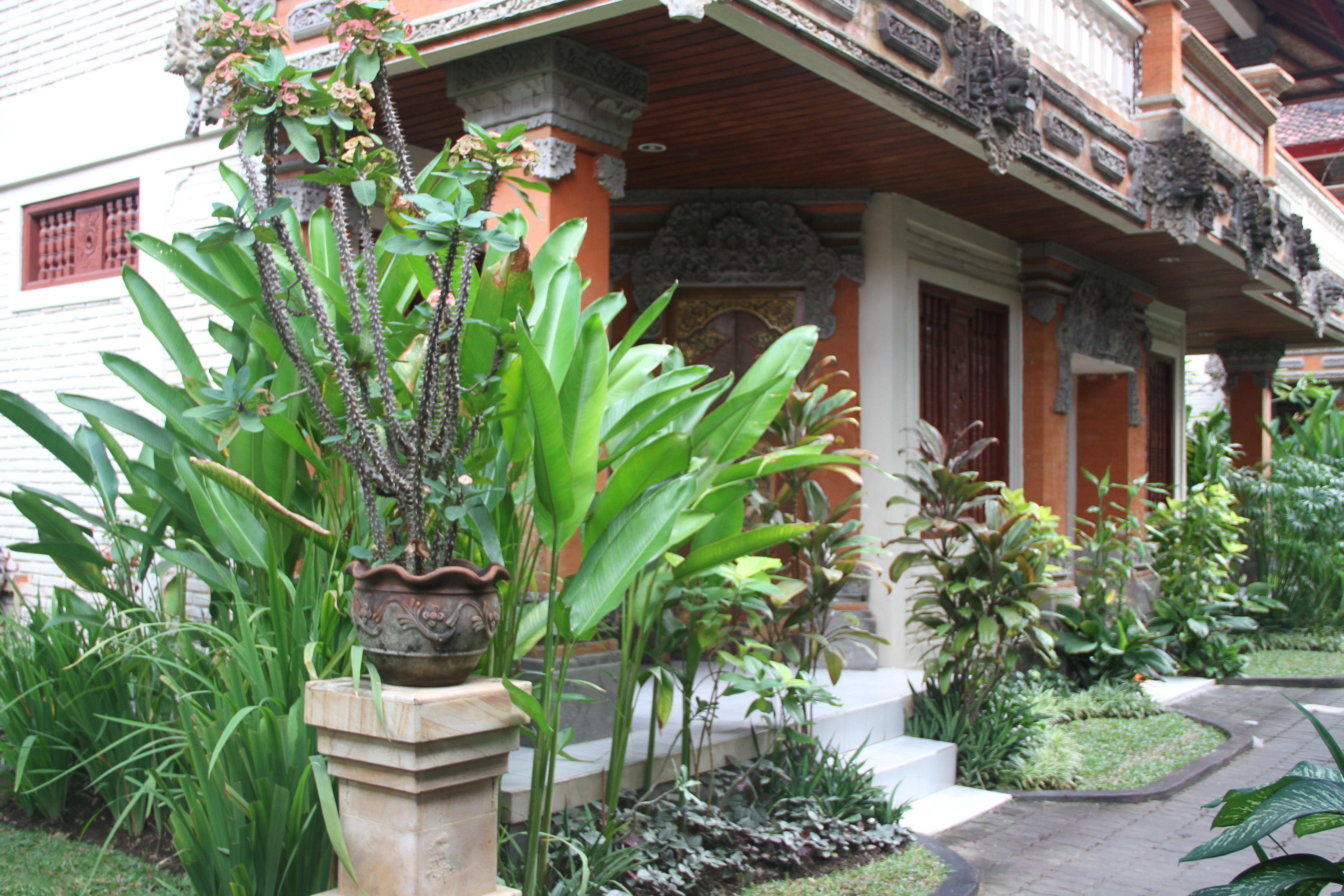 Seminyak Paradiso Hotel Exterior photo