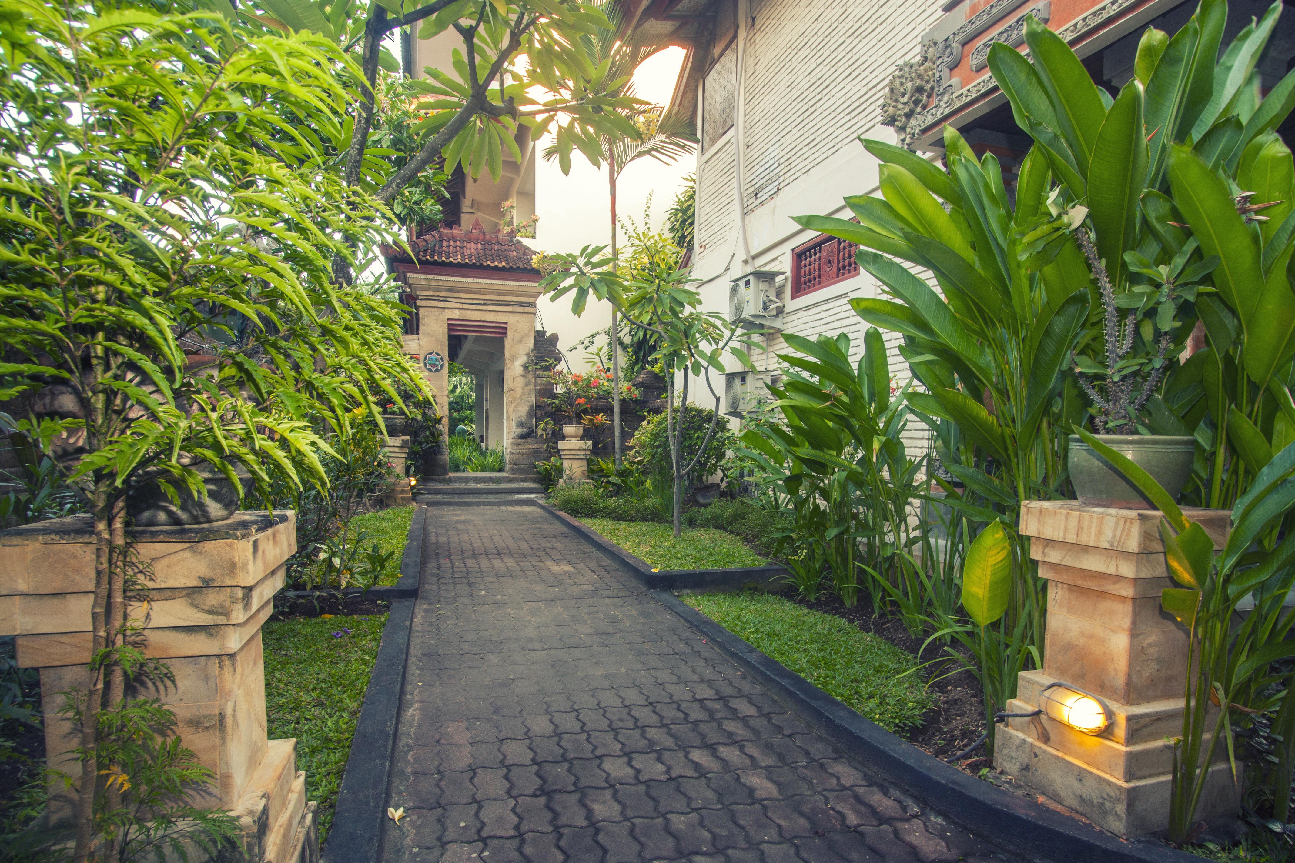 Seminyak Paradiso Hotel Exterior photo