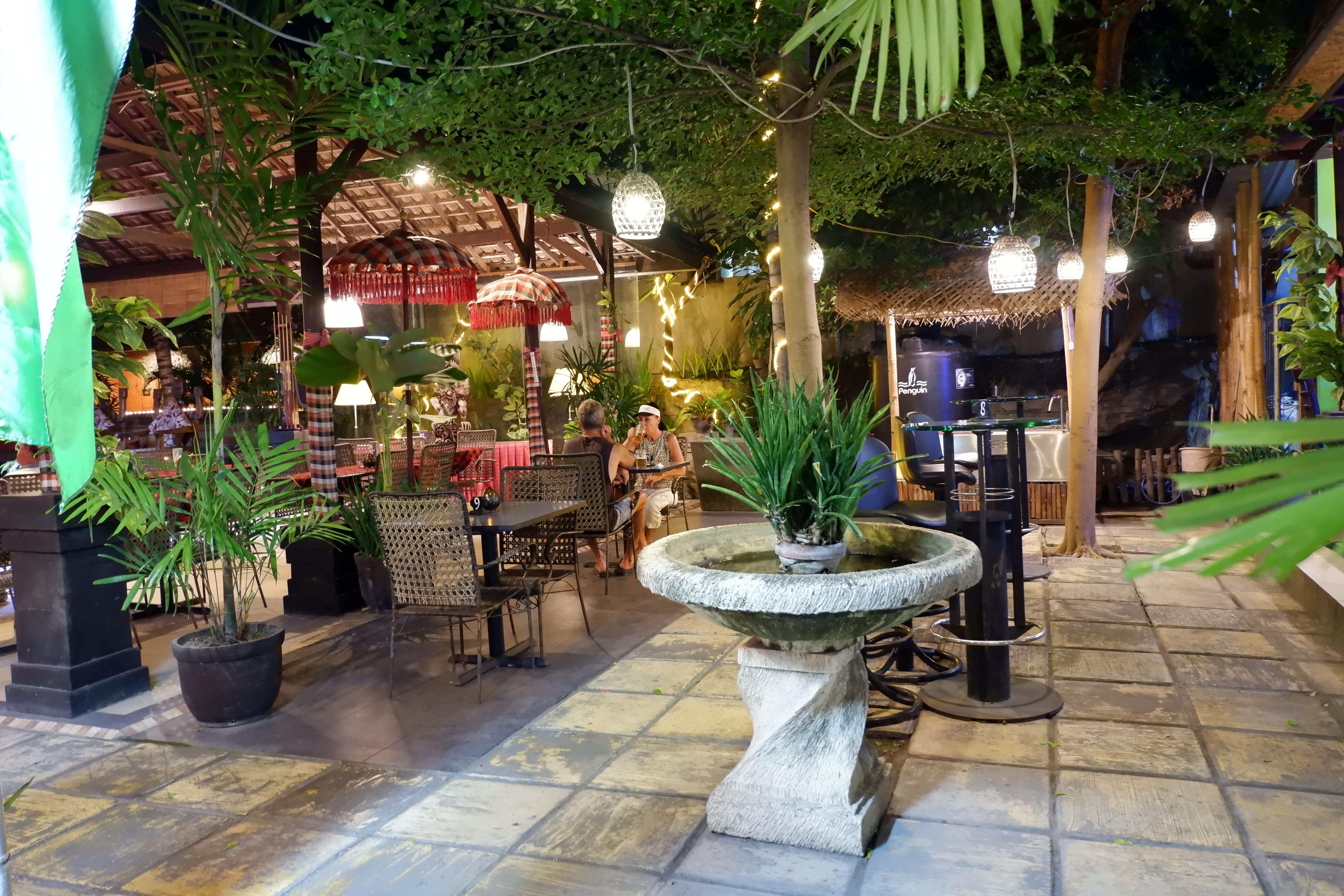 Seminyak Paradiso Hotel Exterior photo